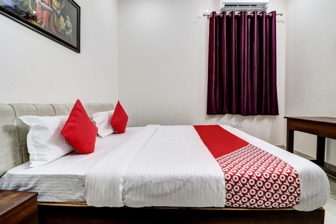 Oyo 38208 Hotel Prakash Kunj Deluxe Lucknow Exterior photo