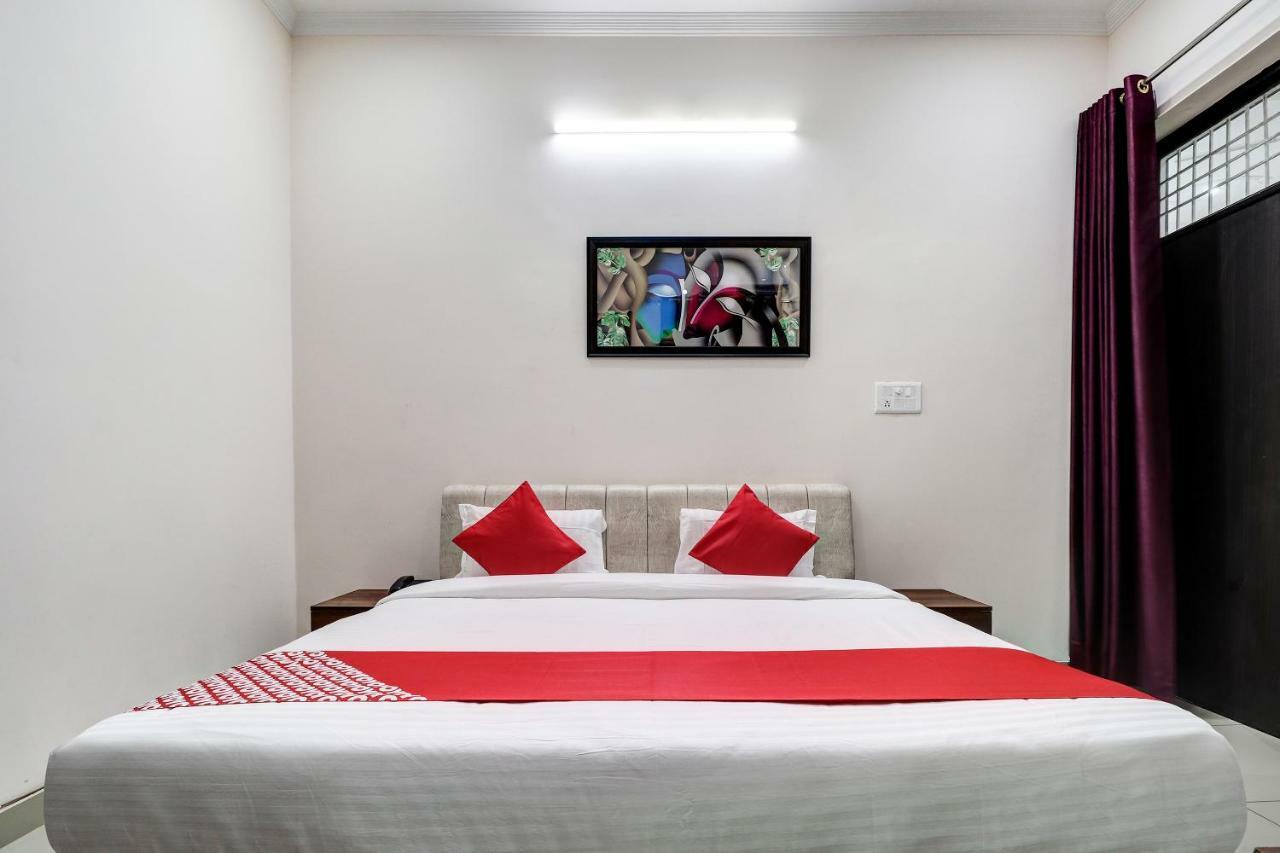 Oyo 38208 Hotel Prakash Kunj Deluxe Lucknow Exterior photo