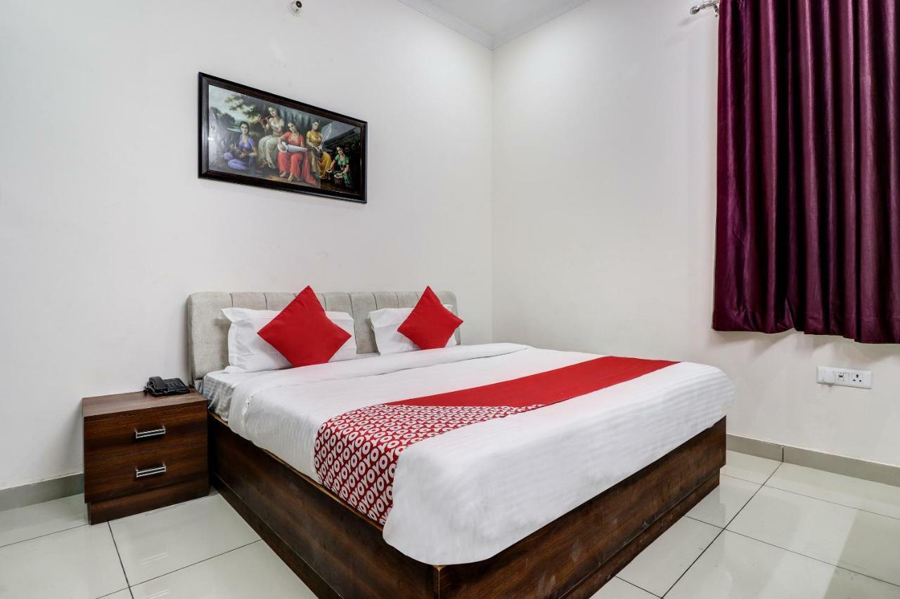Oyo 38208 Hotel Prakash Kunj Deluxe Lucknow Exterior photo